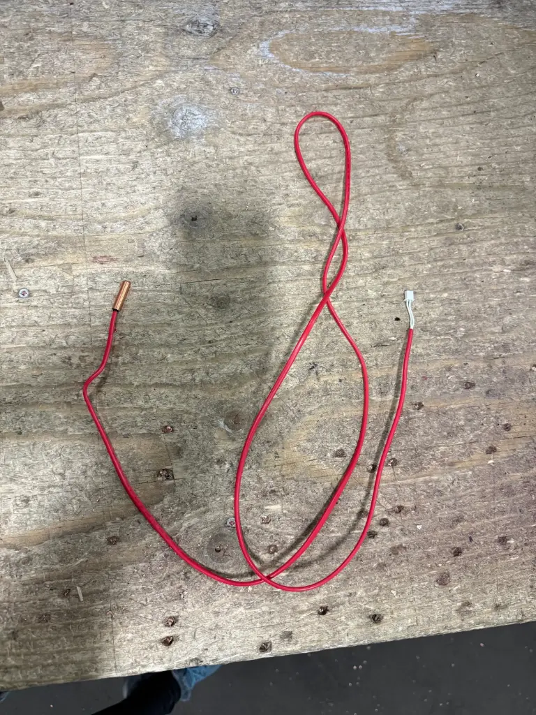 C-40-200031.RED
